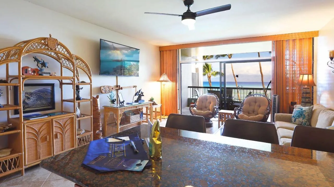 Maui Westside Presents: Hale Mahina B302 - 1Bed/1Bath Turtle Condo! Lahaina Aparthotel